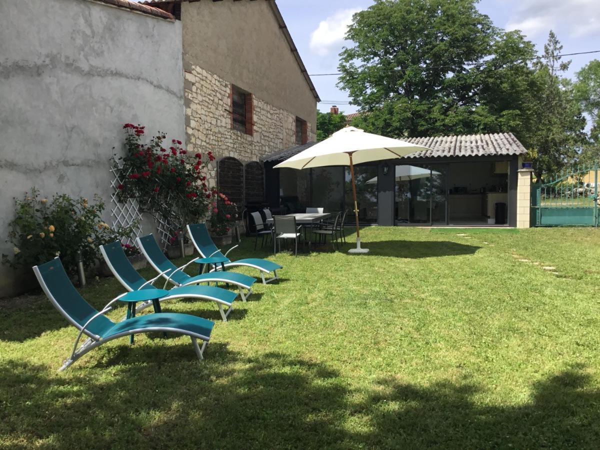 Maison De Jade Noailles  Buitenkant foto